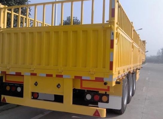 Semi-remolchi per veicoli a motore