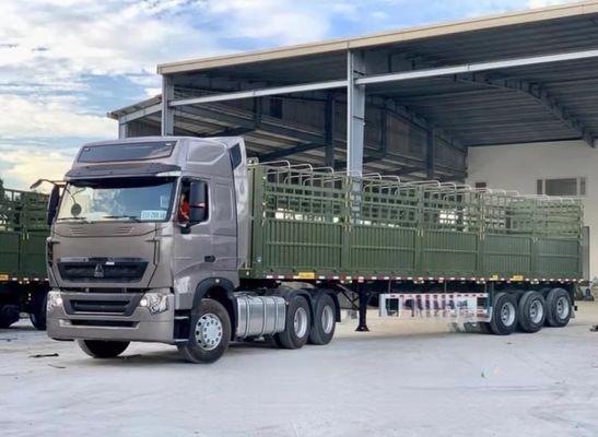 Semi-remolchio di recinzione alta per personalizzazione 3 assi 50-70 tonnellate Semi-remolchio di recinzione tipo palo