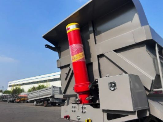 Semi-remorchieri con rimorchio posteriore da 40-80 tonnellate con trave principale in acciaio Q345B/T700 e manutenzione ridotta