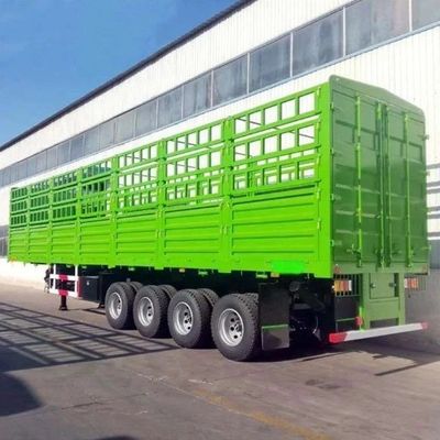 Semi-remolchi con recinzione a parete laterale da 28 t di tre assi per il trasporto di animali