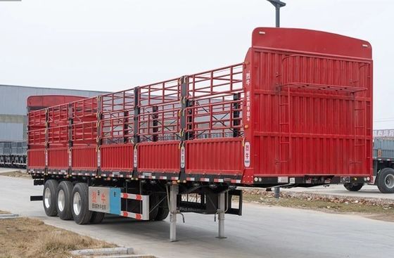 Semi-remolchi a tre assi per il trasporto flessibile di animali