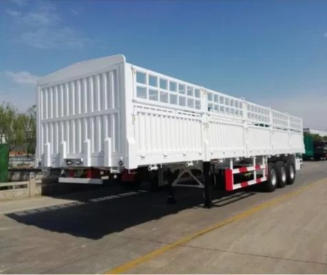 Camion-remolchio Recinzione alta Animali da allevamento Bovine da allevamento Cargo Semirremolchio con asse 3/4