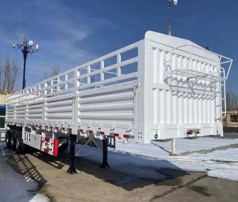 Camion-remolchio Recinzione alta Animali da allevamento Bovine da allevamento Cargo Semirremolchio con asse 3/4