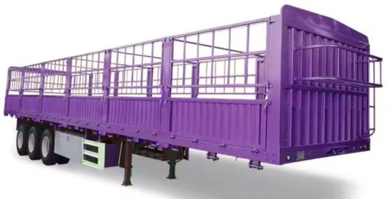 12400X2500X3650 mm rimorchio a tre assi per il trasporto di bestiame con recinzione e asse da 13/16 tonnellate