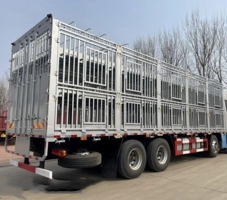 Funzione vegetale 3 assi FUWA Semi-remolchio a recinzione alta per animali da allevamento