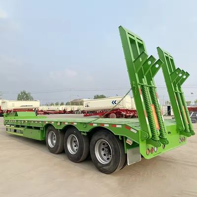 150T Max Payload Lowbed Semi-trailer Trucks Tractor Trailer con carrello di atterraggio pesante