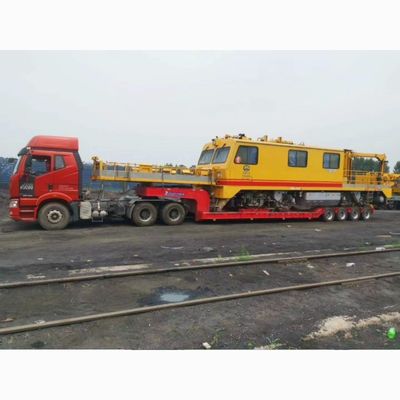 Trasporti attrezzature pesanti con rampa idraulica da 100 tonnellate