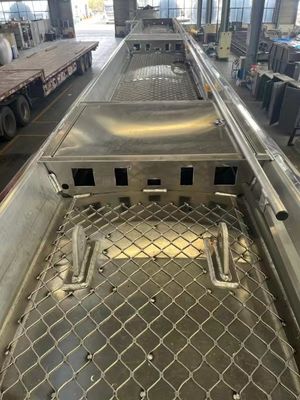 Vendita diretta 42cbm stainless steel fuel tank semi-remorco con 28 tonnellate di carrello di atterraggio