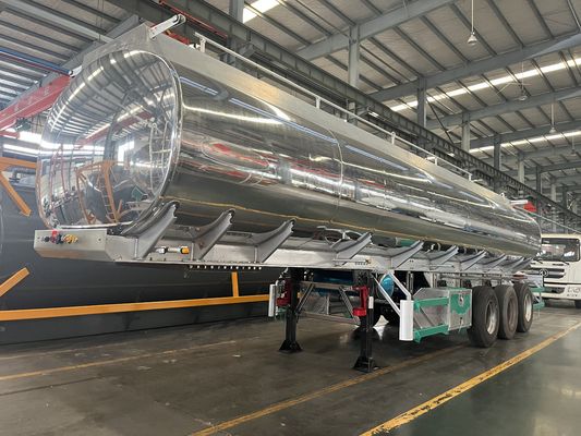 Semi-remolchio con serbatoio di carburante in lega di alluminio CBM
