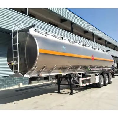 Trailers di acciaio inossidabile a tre assi standard per il trasporto di petrolio greggio a combustibile diesel