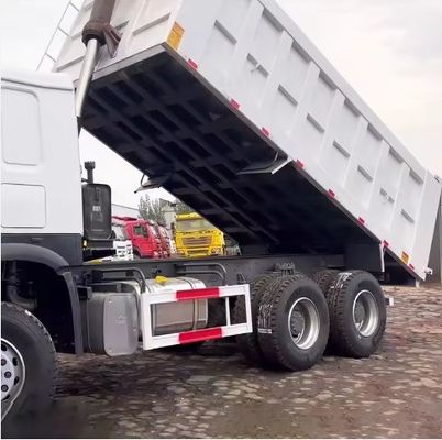 Guida a sinistra Usato 336HP HOWO Dump Truck per il trasporto in ottime condizioni