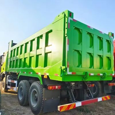 Camionetto di scarico posteriore inferiore 6x4 e 8x4 adatto a varie applicazioni