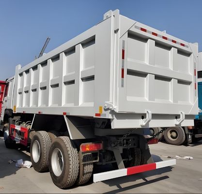SINOTRUCK HOWO 4x2 6x4 8x4 Camionetto idraulico per 2 passeggeri