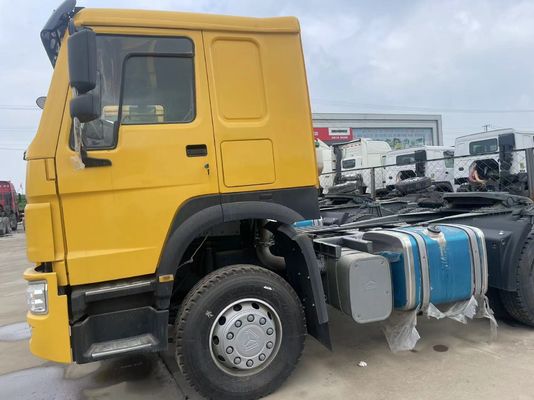 10 Numero pneumatico Sinotruk HOWO Sitrak 4*2 6*4 Trattore pesante Camione Testa del trattore