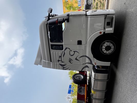 Hot Sitrak C7H Traktor Truck 6x4's Popular Truck Tipo 20001-25000 kg GVW 3 Passeggeri