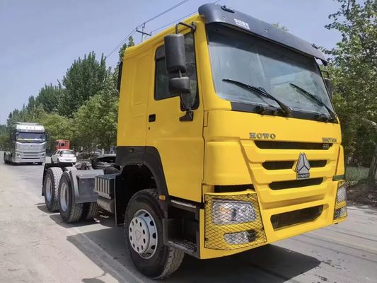 Sinotruk HOWO, autocarro da 6x4 con testa di trattore senza touch screen