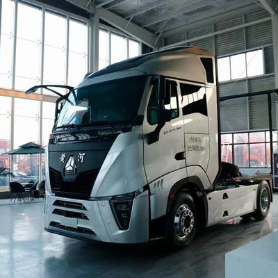 Segmento Camion pesante Sinotruk Howo Dump Trailer Usato Testa del trattore 4x2 6x4 Euro 5/6